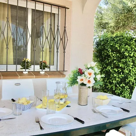Alzines Con Piscina Privada Ac Y Wifi Villa *